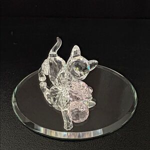 Swarovski Crystal mini car playing with pink ball